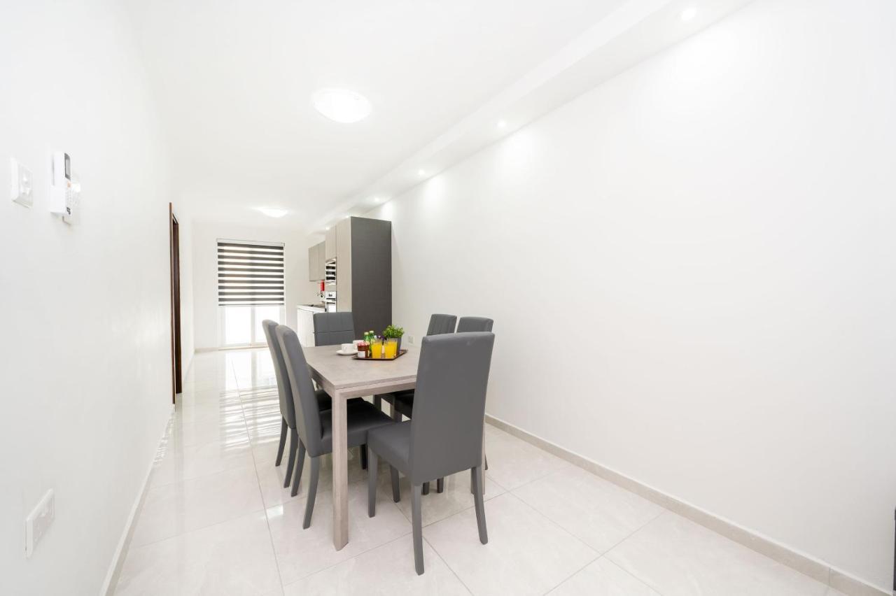 Vela Blu Apartments - Rose Court Gzira Zewnętrze zdjęcie